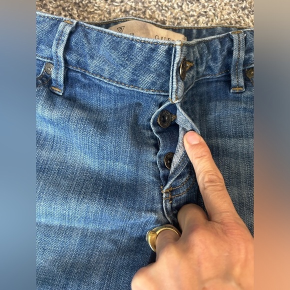 GUESS women’s button fly denim shorts size 26 - Picture 10 of 10